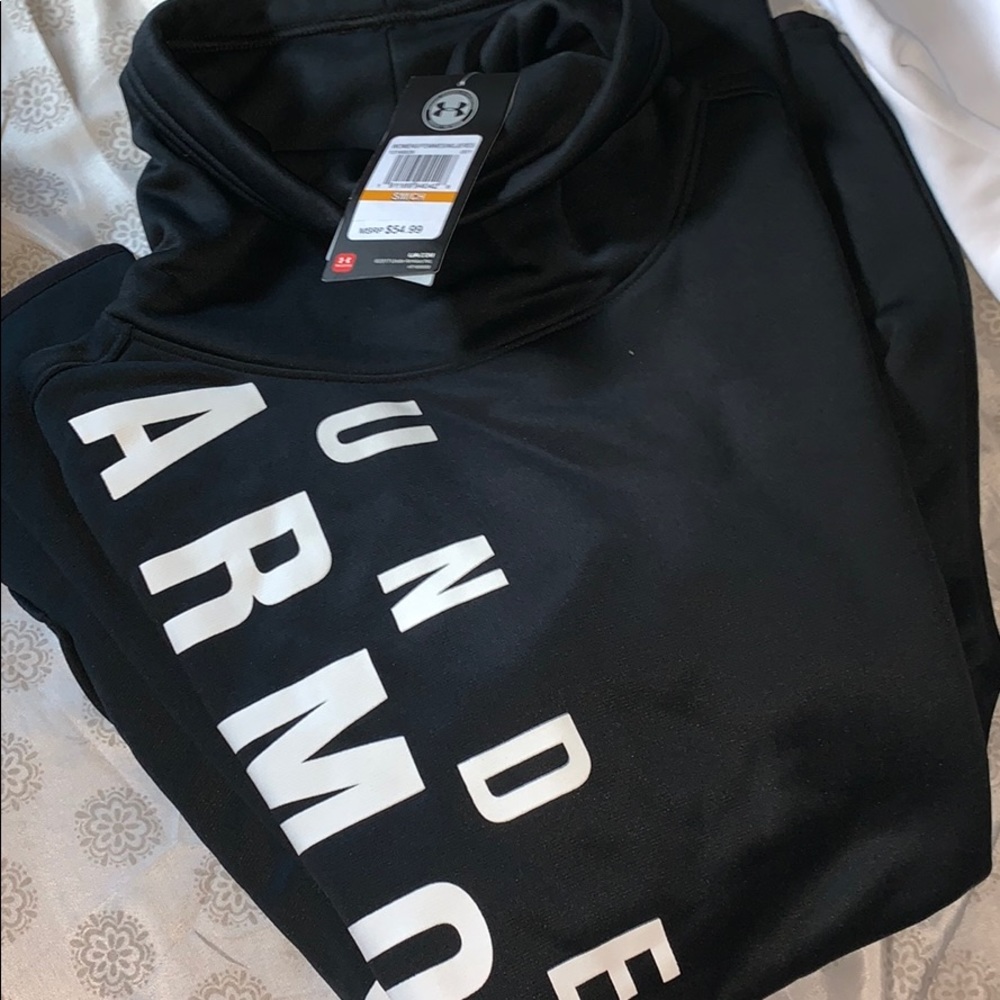 Under armour sweatshirt